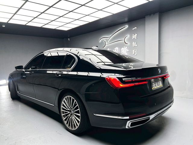 BMW寶馬 740LI  第4張相片
