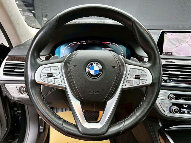 BMW寶馬 740LI  第15張相片