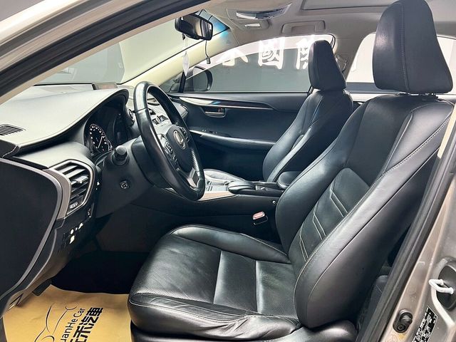 LEXUS凌志 NX300H  第11張相片