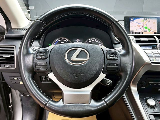 LEXUS凌志 NX300H  第15張相片