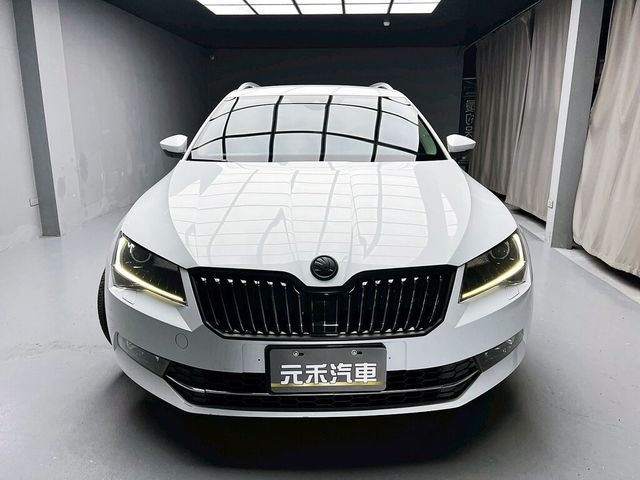 SKODA司科達 SUPERB COMBI  第2張相片