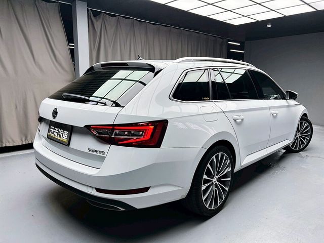 SKODA司科達 SUPERB COMBI  第6張相片