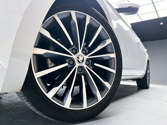 SKODA司科達 SUPERB COMBI  第8張相片