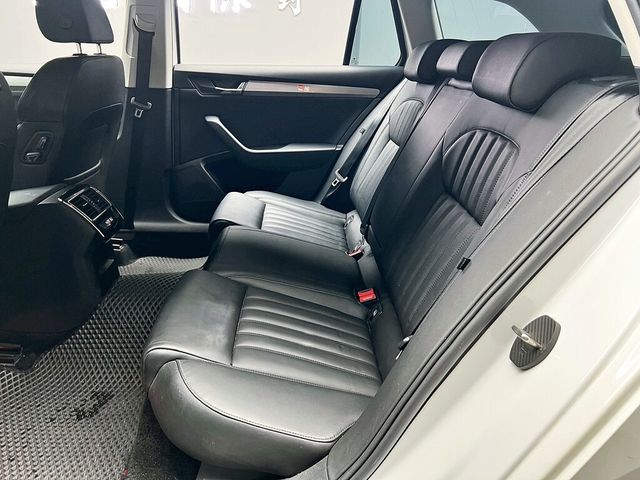 SKODA司科達 SUPERB COMBI  第13張相片