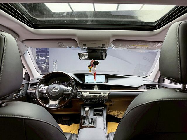 LEXUS凌志 ES200  第9張相片