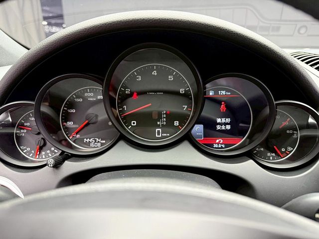 PORSCHE保時捷 CAYENNE  第10張相片