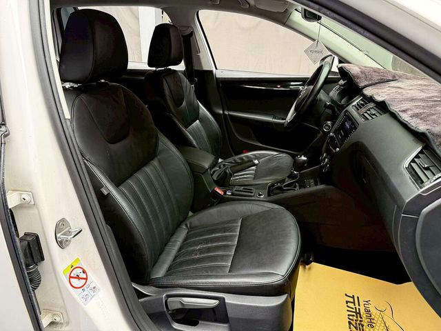 SKODA司科達 OCTAVIA COMBI  第12張相片