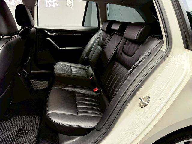 SKODA司科達 OCTAVIA COMBI  第13張相片