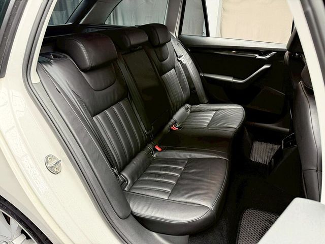 SKODA司科達 OCTAVIA COMBI  第14張相片