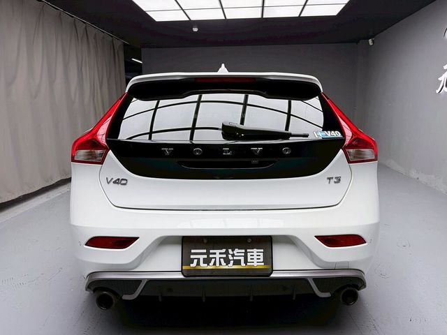 VOLVO富豪 V40  第5張相片