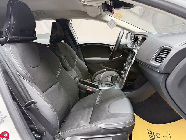 VOLVO富豪 V40  第12張相片