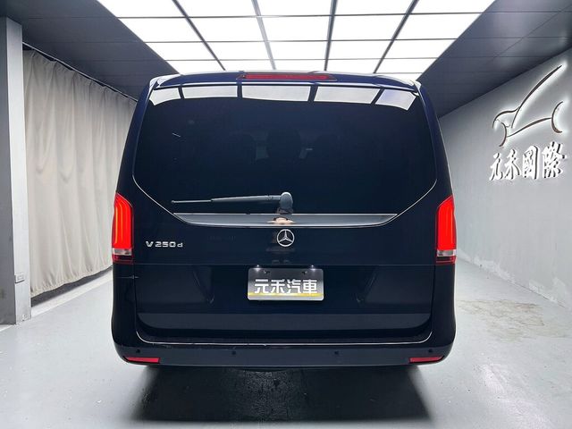 M-BENZ賓士 V250 D  第5張相片