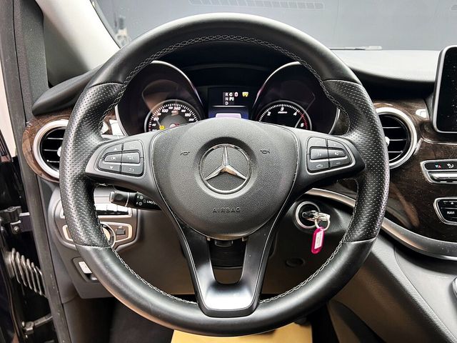 M-BENZ賓士 V250 D  第16張相片