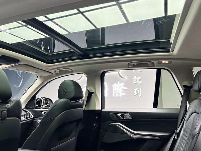 BMW寶馬 X5  第9張相片