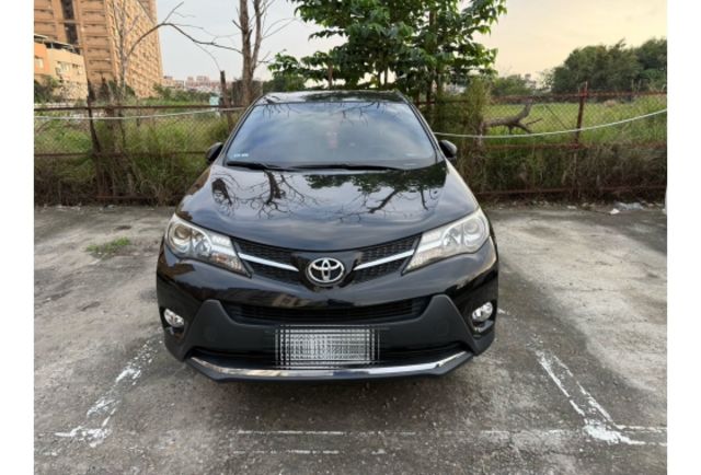 Toyota RAV4 2015款 2.0 E Hi 黑色  第3張相片