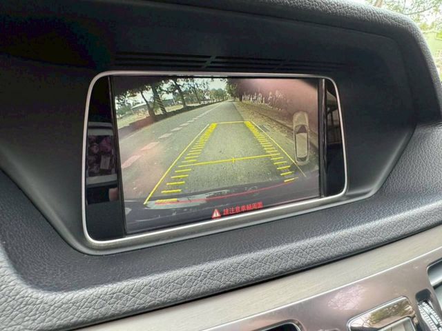 E-CLASS W212  第10張相片