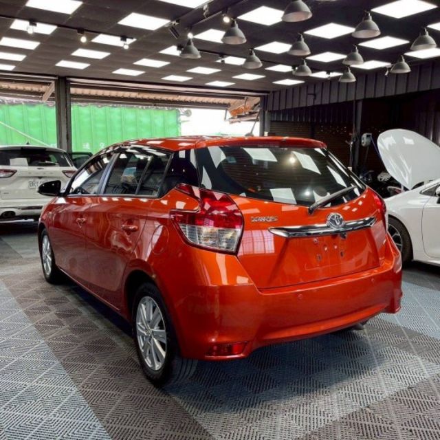 原鈑件 一手車 特殊橙黃色 五門代步首選  第3張相片