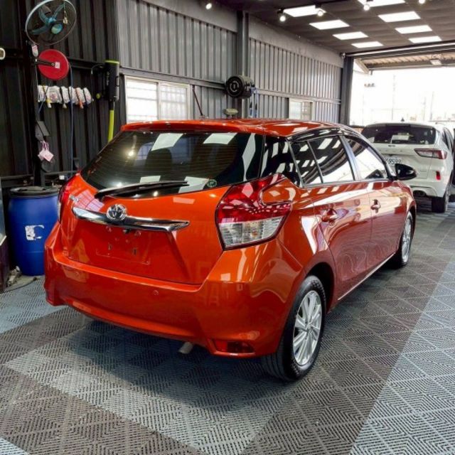 原鈑件 一手車 特殊橙黃色 五門代步首選  第4張相片