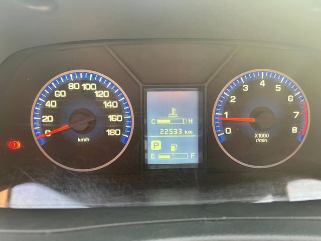 稀有低里程 安全行駛2.2萬 重點還是自排的  第4張相片