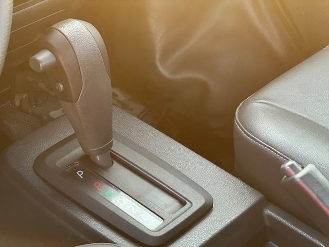 稀有低里程 安全行駛2.2萬 重點還是自排的  第8張相片