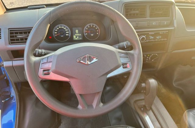 稀有低里程 安全行駛2.2萬 重點還是自排的  第10張相片