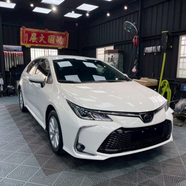 原鈑件 認證車 原廠保固中 高階豪華+ 現省20多萬  第2張相片