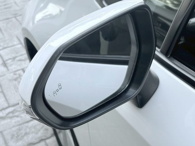 原鈑件 認證車 原廠保固中 高階豪華+ 現省20多萬  第15張相片