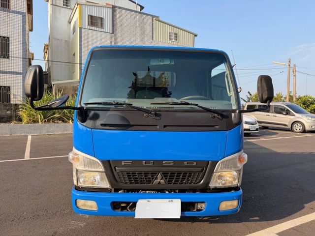 11.5呎 四期最好用 僅跑25萬 引擎 冷氣 耗材 底盤都整理完畢 還有尾門  第1張相片