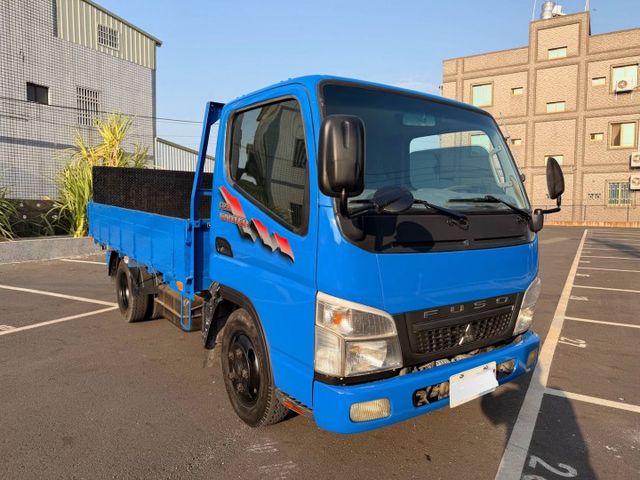 11.5呎 四期最好用 僅跑25萬 引擎 冷氣 耗材 底盤都整理完畢 還有尾門  第3張相片