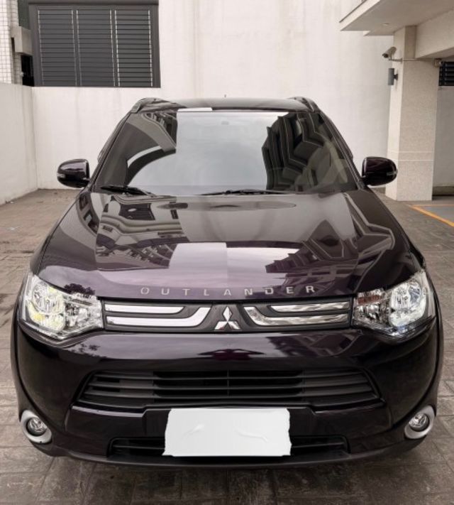 原鈑件 認證車 新車90.9萬 2.4大馬力大空間休旅車 現售23.8  第1張相片