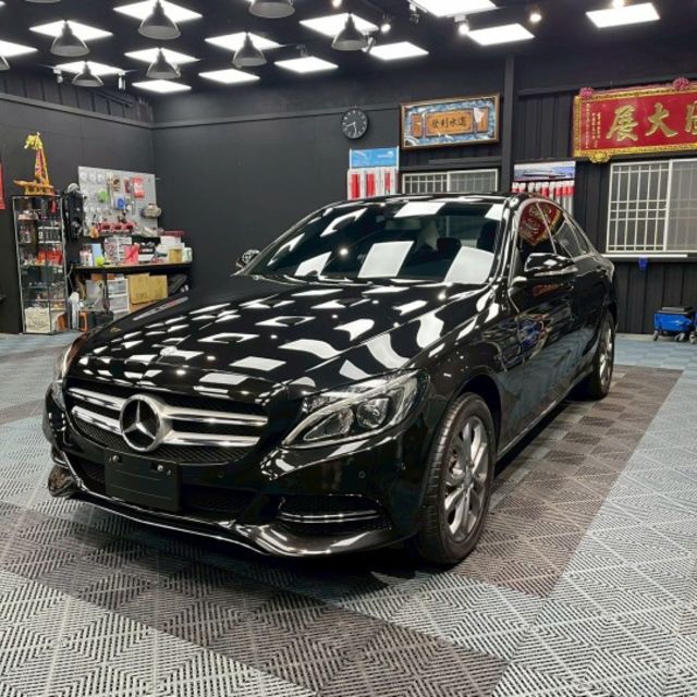 W205 原鈑件 認證車 一手車 耗材更新花費7萬(附工單)無待修  第2張相片