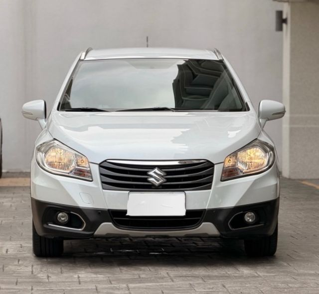 歐洲原裝進口小休旅 撞擊測試5星 安全/省油/大空間 重點僅跑6.9萬  第1張相片