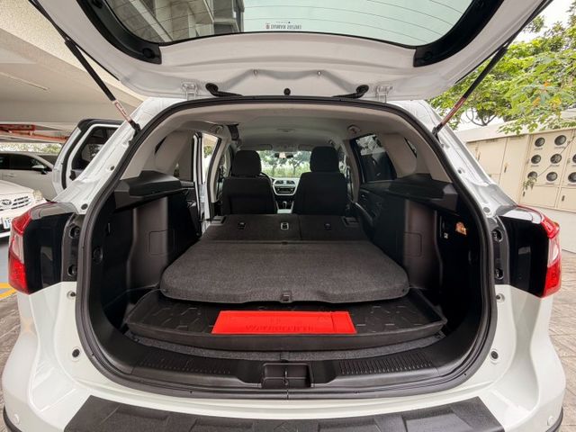 歐洲原裝進口小休旅 撞擊測試5星 安全/省油/大空間 重點僅跑6.9萬  第5張相片