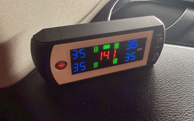 歐洲原裝進口小休旅 撞擊測試5星 安全/省油/大空間 重點僅跑6.9萬  第15張相片