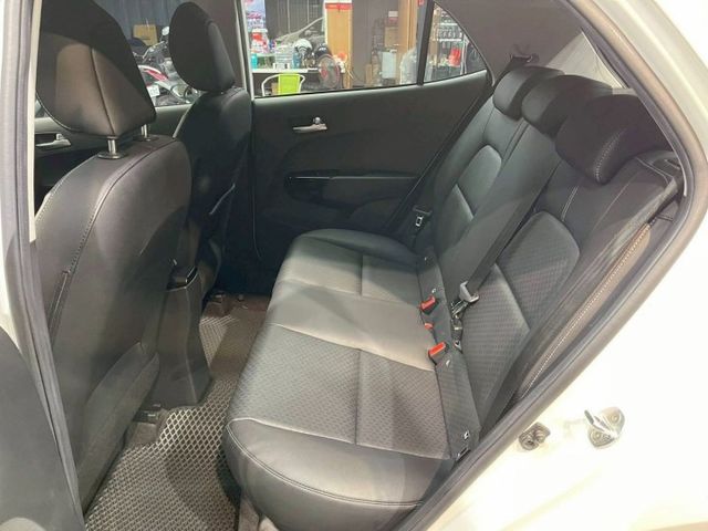 最強進口小車 內裝質感滿分 3.67米車長 原鈑件 認證車 一手漂亮車  第11張相片