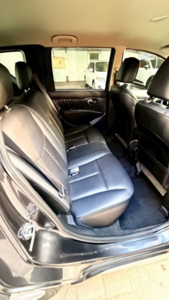 原鈑件 認證車 僅跑11.1萬 豪華款 安卓機 行車紀錄器 抬頭顯示器  第11張相片