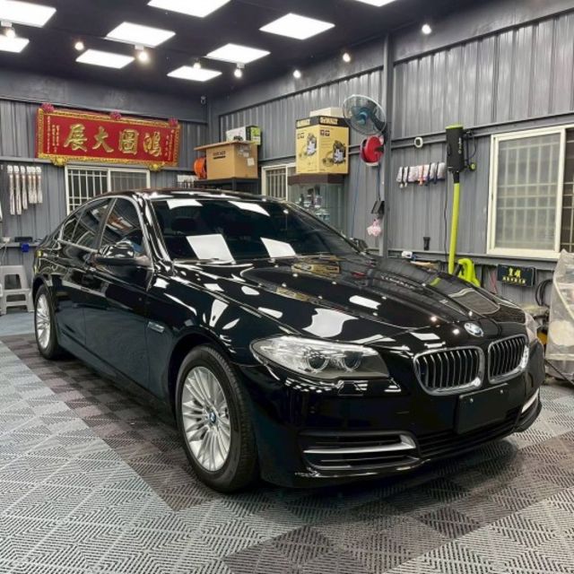 F10 520d 僅跑13.8萬 超省油 黑色寶馬5頭超漂亮  第3張相片