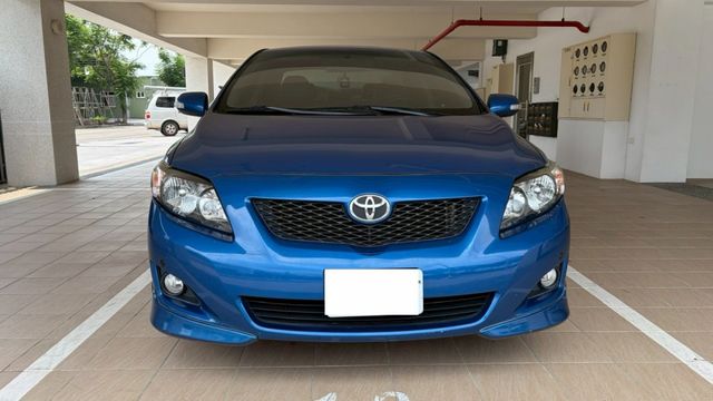 10代稀有Z版 多樣實用配備 遮風避雨代步車  第1張相片