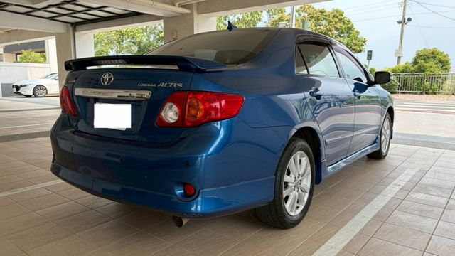 10代稀有Z版 多樣實用配備 遮風避雨代步車  第5張相片