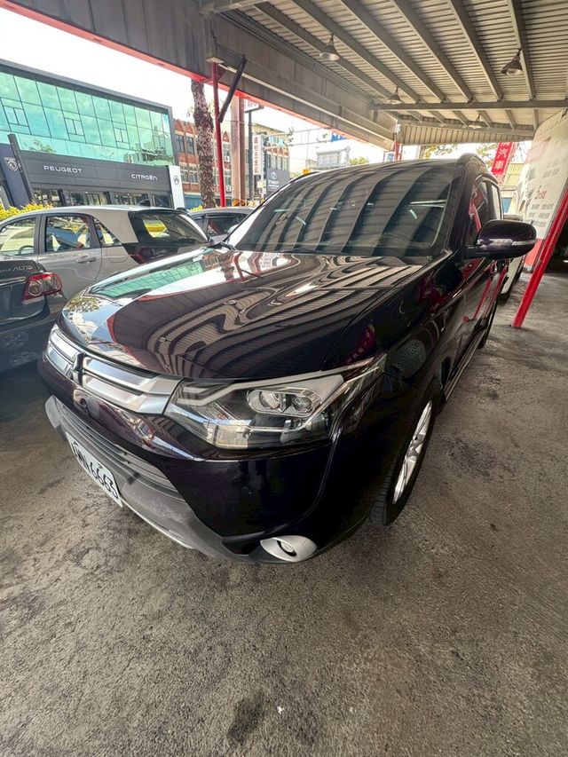 MITSUBISHI三菱 OUTLANDER  第1張相片