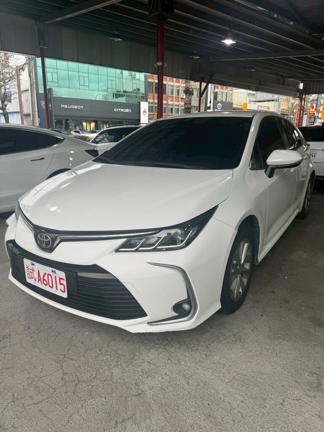 TOYOTA豐田 ALTIS  第1張相片