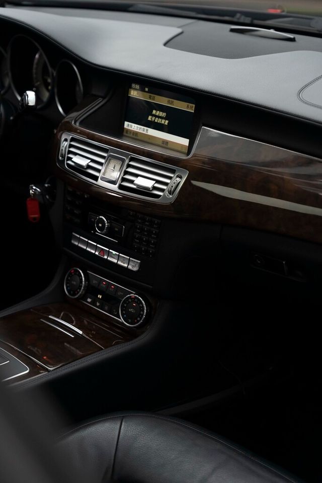 M-BENZ賓士 CLS350  第5張相片