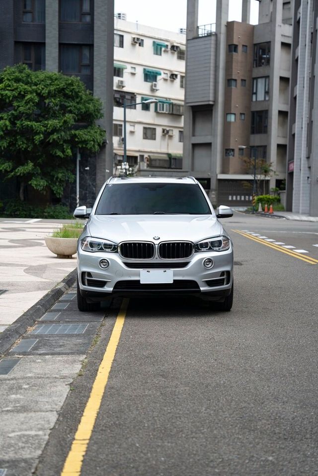 BMW寶馬 X5 XDRIVE30D  第1張相片