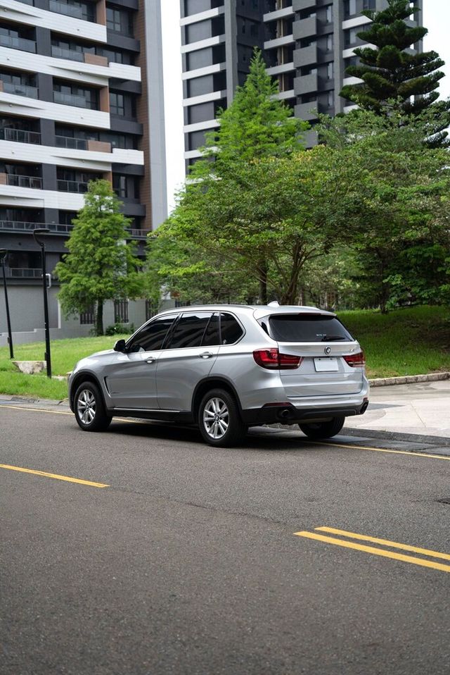 BMW寶馬 X5 XDRIVE30D  第5張相片