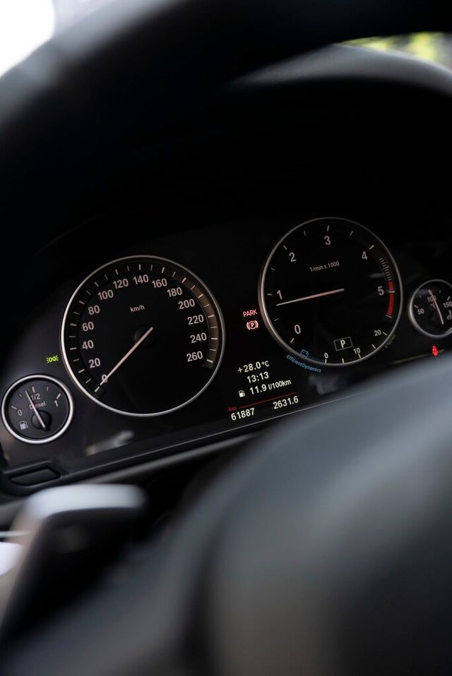 BMW寶馬 520D  第9張相片