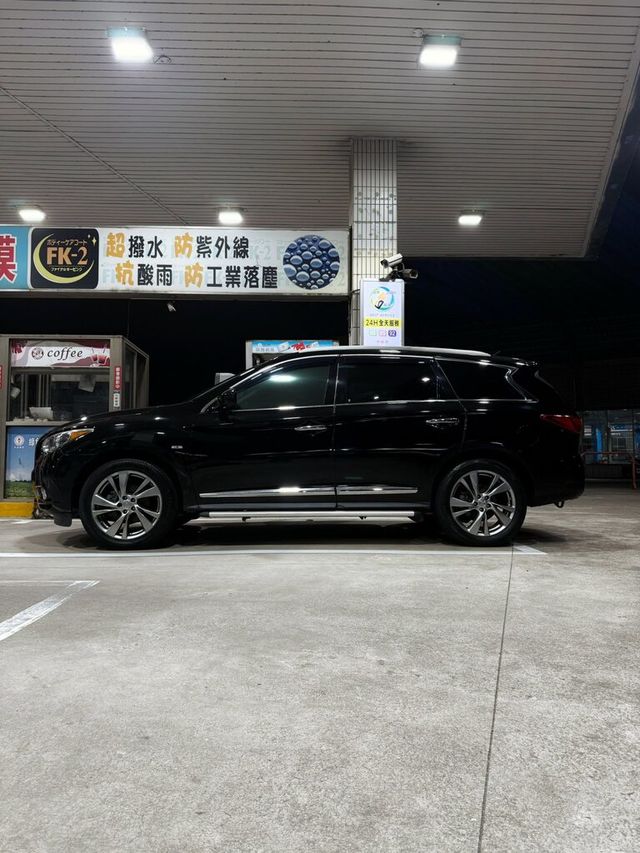 NISSAN日產 SERENA Q-RV  第7張相片