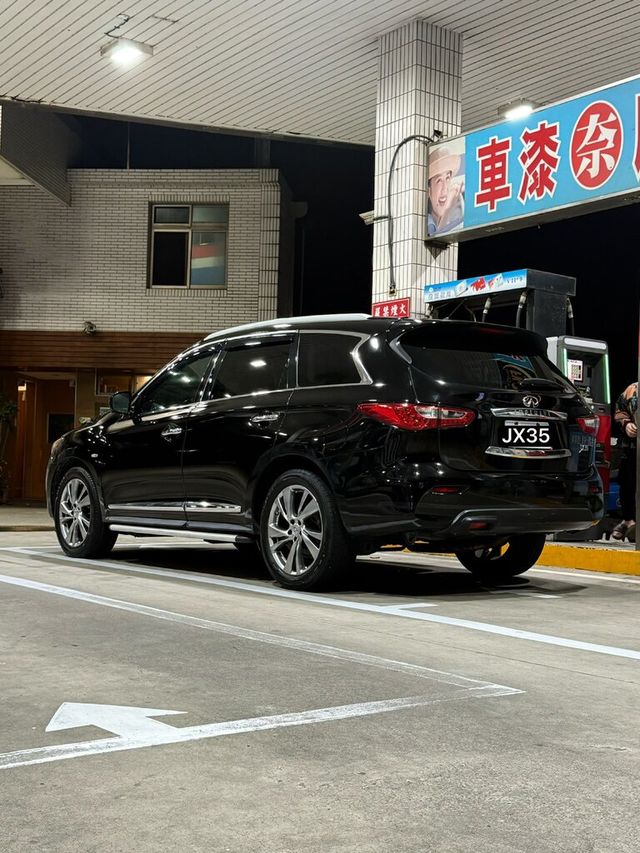 NISSAN日產 SERENA Q-RV  第8張相片