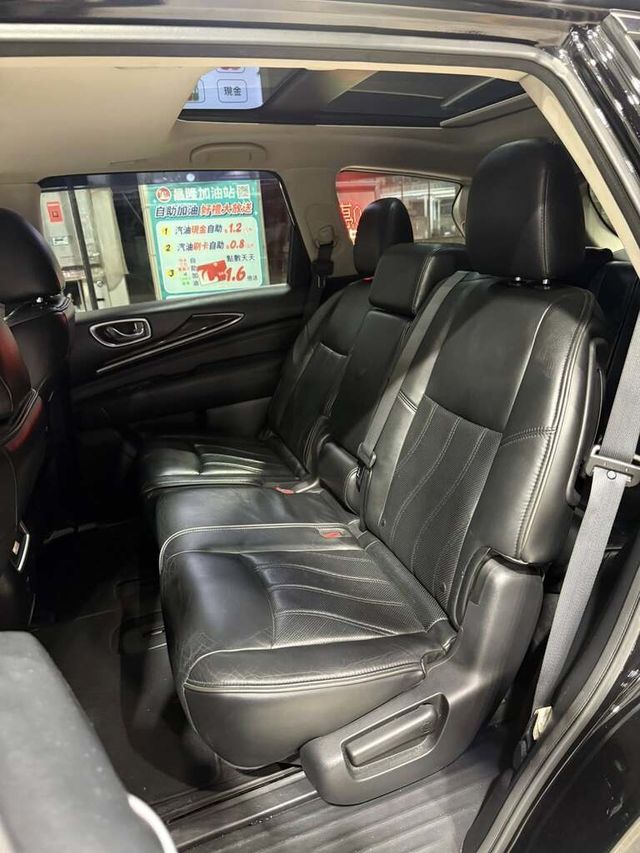 NISSAN日產 SERENA Q-RV  第9張相片