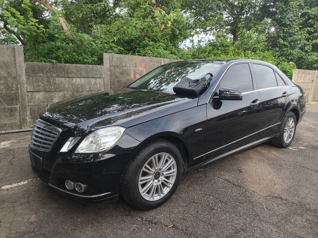 M-BENZ賓士 E250  第1張相片