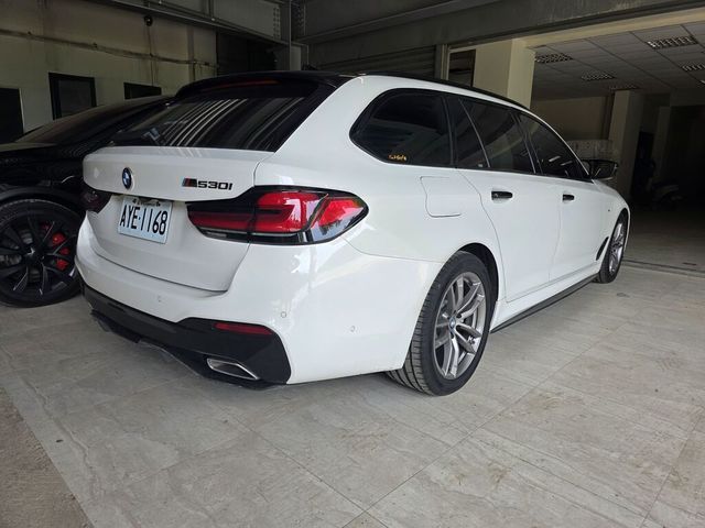 BMW寶馬 520I TOURING  第4張相片